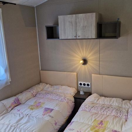Mobil Home 8 Couchages Dans Camping 4 Etoiles A Pont Aven 29930 Exterior photo